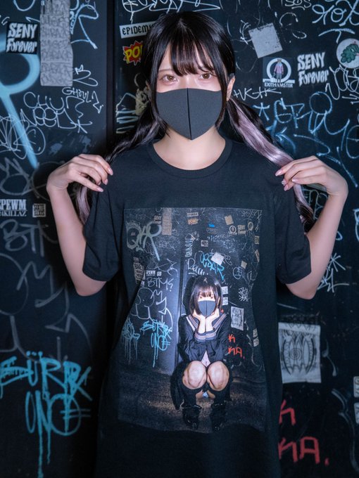 ジューシーな白か、スパイシーな黒か 君ならどうする？ https://t.co/e6tMI1ZFHo<a href="/tag/meitu"class="tags"><span>#meitu</span></a><a href="/tag/%E3%83%90%E3%82%A4%E3%82%AF%E5%A5%B3%E5%AD%90"class="tags"><span>#バイク女子</span></a><a href="/tag/meituai"class="tags"><span>#meituai</span></a>