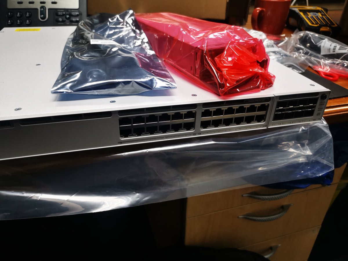 Katlego80883294's tweet photo. #catalyst9300 about to go online 🛰️ https://t.co/8L176Vtr99