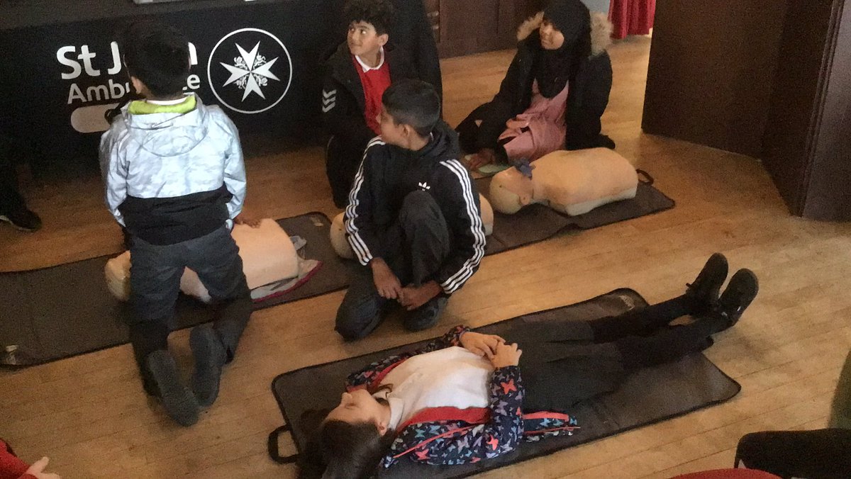 PillYear6's tweet photo. Important learning about first aid at @crucial_crew this afternoon with @stjohnambulance https://t.co/bxe2FLSPWm
