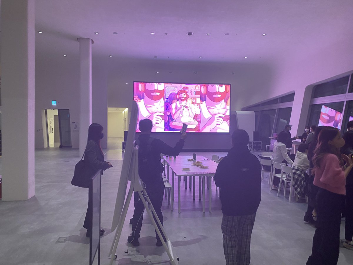 FewkWorld's tweet image. #DDP #thai #LAYLAY #IUM