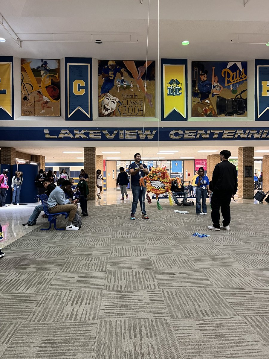 LCHS_MAS's tweet photo. Piñata going up ! #WeAreLc https://t.co/NaFMQ82aNf
