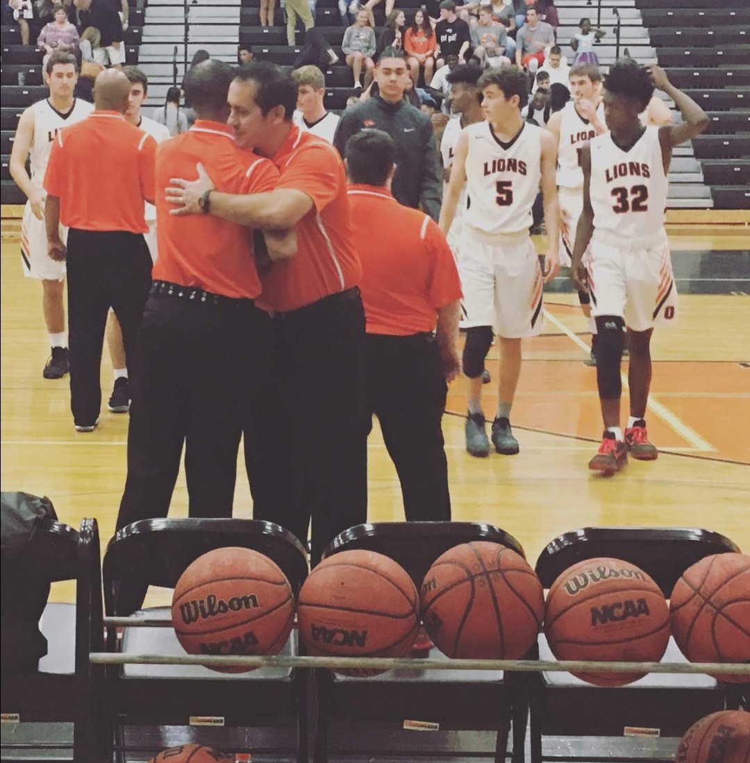 CoachJVallery's tweet photo. It's about that time! Year 6 is going to be special at Oviedo, but we will never forget our Day 1 guys!! #goatsofoviedo #practiceplaylive #GTBAL https://t.co/OY8y6elSQi