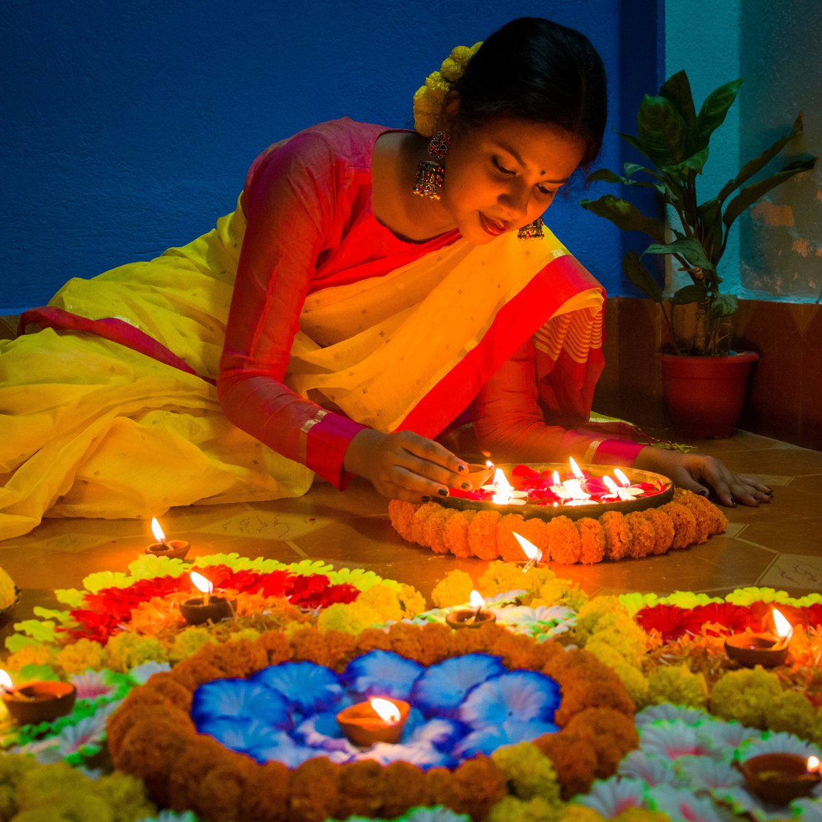KindledSpiritUK's tweet photo. As we spend time with loved ones this #diwali, please take a moment to remember those who are not as lucky.

If you can, donate to charities who can help vulnerable people across the world. They deserve to celebrate in safety too.

#Diwali2022 #charityfundraising #humanrights https://t.co/dhItO4kKxm