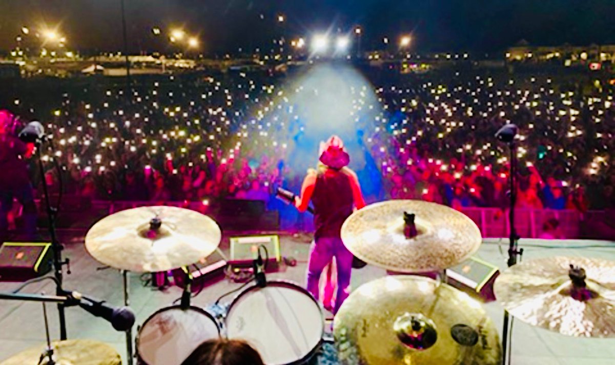 bretmichaels's tweet photo. Thunder Beach Rally in Panama City Beach, #Florida was insane. Got to hang out with my great friends from Sturgis, my good buddy Brad Arnold of the incredible 3 Doors Down band / crew &amp; the unbelievable talent of the young guitarist Gavin Hades. #NBAGV #PartiGras https://t.co/Ym6ZTCb8pC