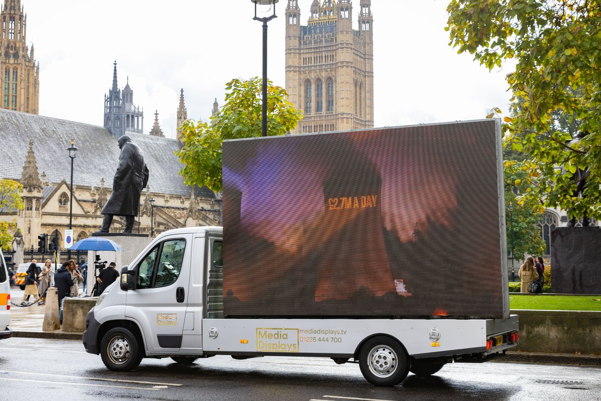 Drax receives £2.7 million per day in ‘green’ subsidies, despite scientist warnings that burning trees for electricity makes climate change worse 🏭 

This International Day of Action on #BigBadBiomass, join us and say NO to burning trees for energy: 
cutcarbonnotforests.org/email-your-mp/