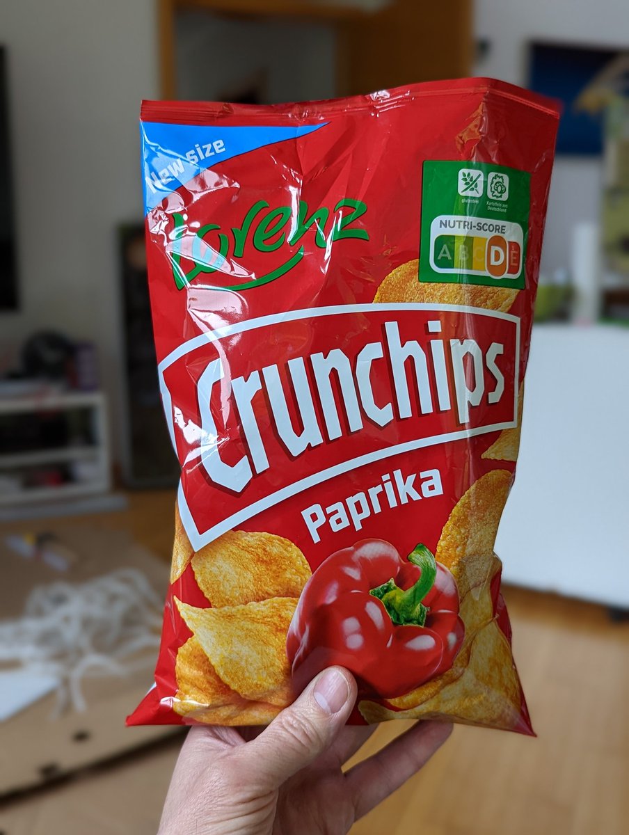 lehreit's tweet photo. Statt 175 nur noch 150 Gramm zum selben Preis! Das war meine letzte Packung #Lorenz #Crunchips 🖕🏻 https://t.co/aBI6pVEKYM