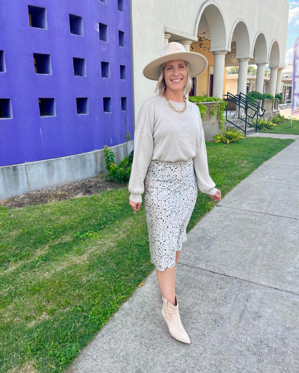 Friday funday!

Meet Banddmate Audra Schatte, Design Assistant

☀️...When I'm not at work, you can find me: At a local restaurant / brewery or getting involved, in some way, with my Church community!

☀️...Most random piece of trivia I know: In Louisiana, it is illegal to