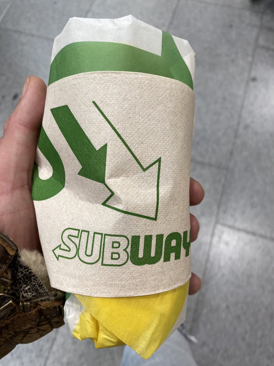 ringle_dingle's tweet photo. Erstmal ein Sub des Tages für 12593 SAT gegönnt. I‘m #usingbitcoin @Subway_DE in Berlin Tegel „Hallen am Borsigturm“ #BITCOIN https://t.co/55clEFQldY