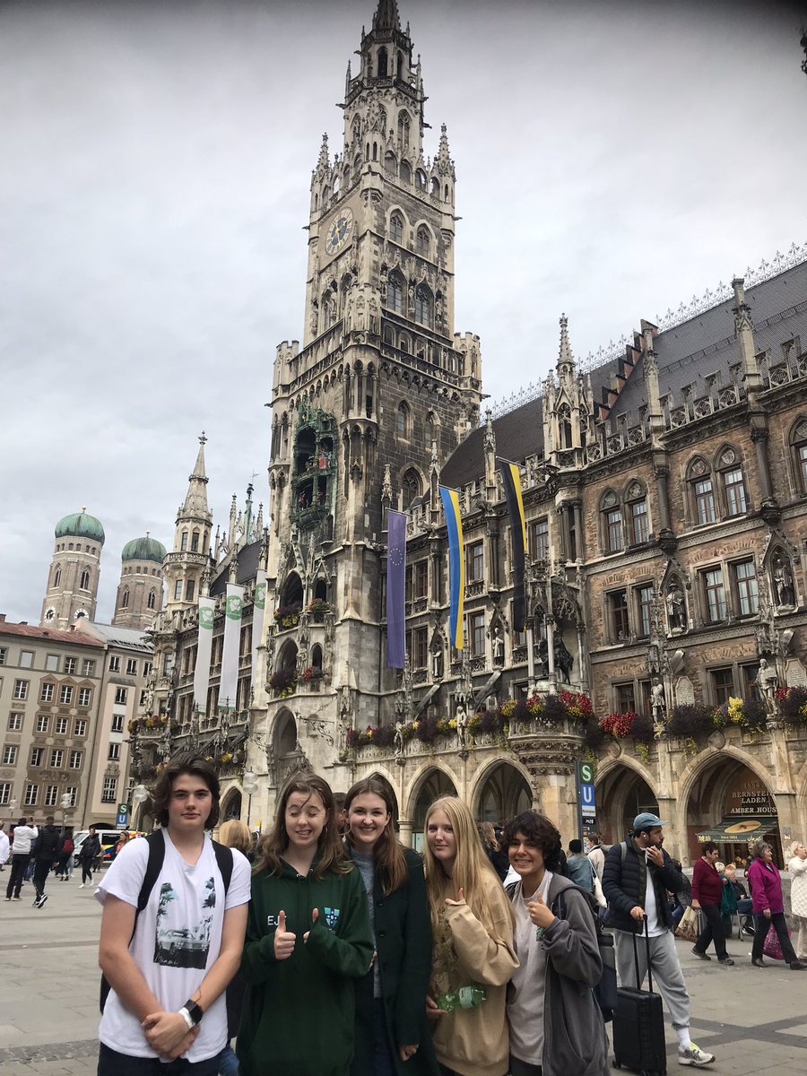 BoothamPeter's tweet photo. @BoothamMFL @BoothamSchool enjoying some free time in Munich https://t.co/n6CtCfswt5
