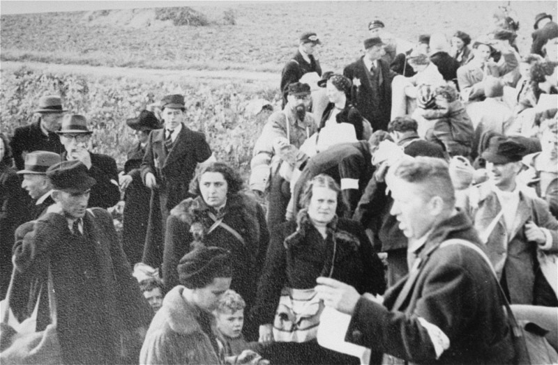 October 21, 1942 | 1,327 Jewish men, women and children arrive at #Auschwitz from Westerbork, in the German-occupied #Netherlands. After selection 497 men are admitted to the camp. The remaining 830 deportees, including all the women and children, are killed in the gas chambers.