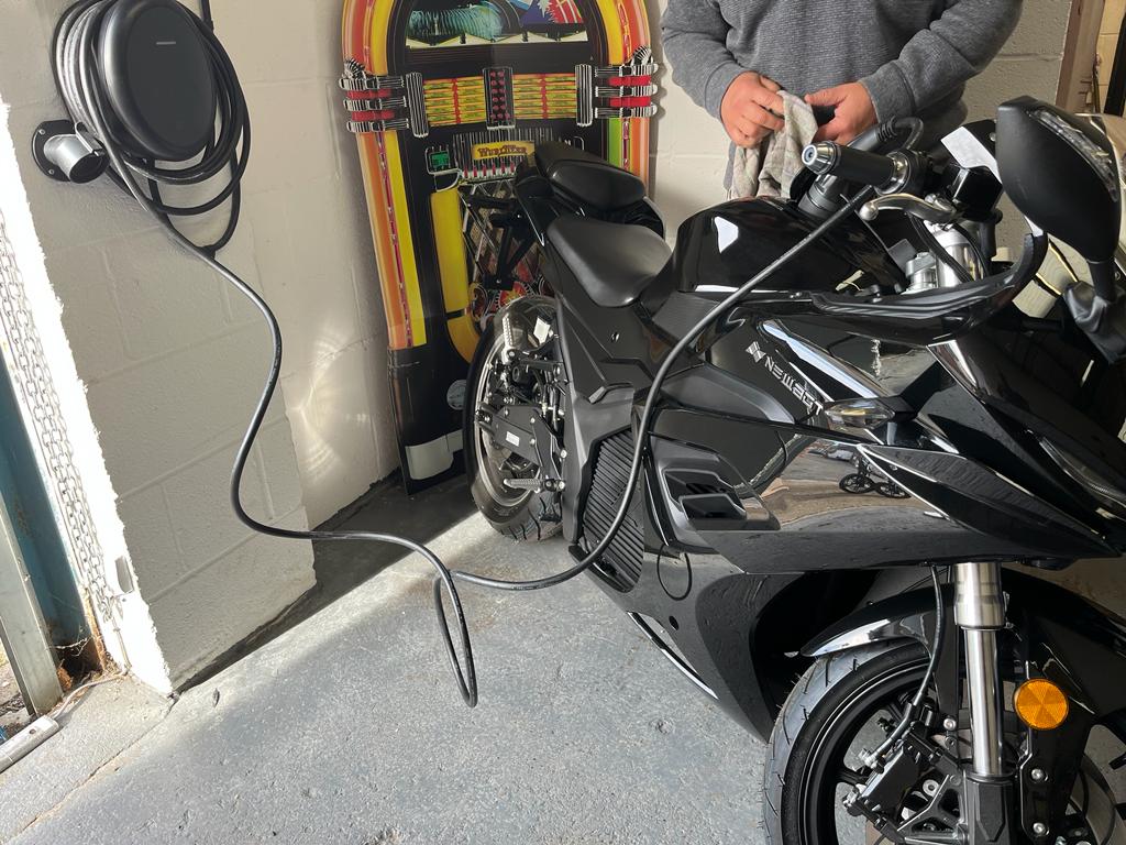 A new Sync Ev charger installed @BikesBumblebee in Eastbourne. 
Call in to see the range of electric bikes available.