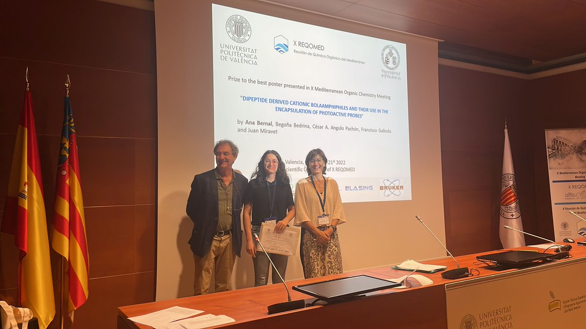 XReqomed's tweet photo. Congrats Ana Bernal, Paula Díez and Bartomeu Galmés for receiving the Best Poster Award at the @XReqomed!

@UPV, @Supramol_UV , @FacQuimicaUVEG https://t.co/v466ilH8tJ