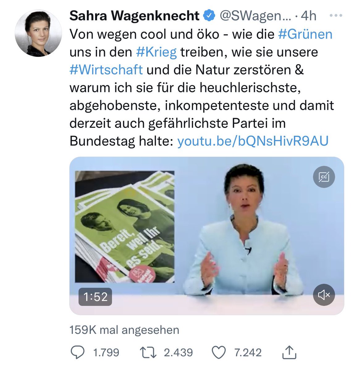 Sahra #Wagenknecht bezeichnet die #Grünen - eine demokratische(!) Partei, als die gefährlichste im Bundestag, während Rechtsextremisten in unserem Parlament sitzen. Der politische Wertekompass dieser Frau ist vollkommen vorbei an der Realität.