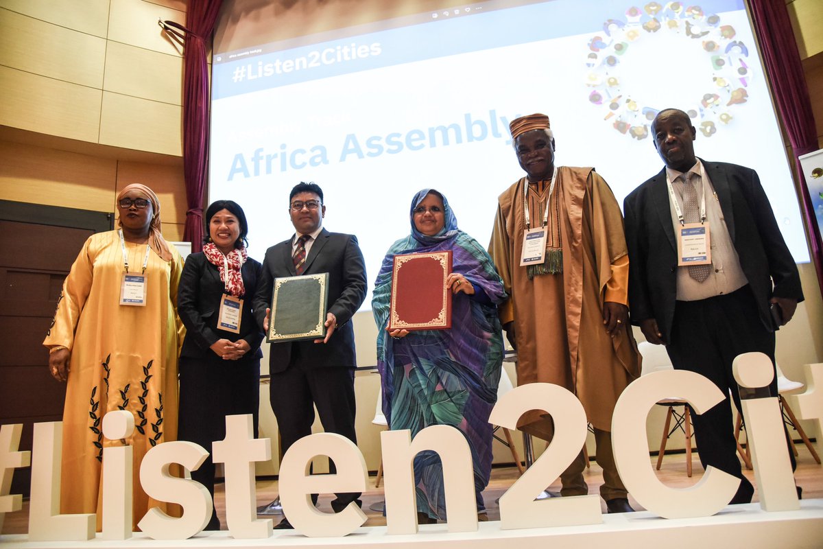 UCLGAfrica's tweet image. During the Summit, #CGLUA signed 3 MoU with: 1. @mercociudades, regional grouping of Mercosur, in Latin America; 2. the Asia-Pacific Regional Chapter @uclgaspac; 3. The Hague Academy of Local Government.