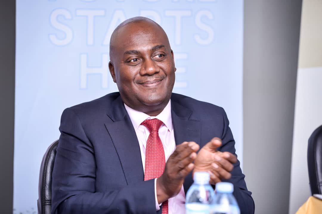 <a href="/NoahEdwinM/">Noah Edwin Mwesigwa</a> : I want to congratulate Mr.Deus Mugabe. As @shonubimusoke firm we are commercial law practice and we employ over 30 lawyers. We have been recognised as one of the leading law firms in Uganda
#MakerereAt100 
#InsolvencyUg