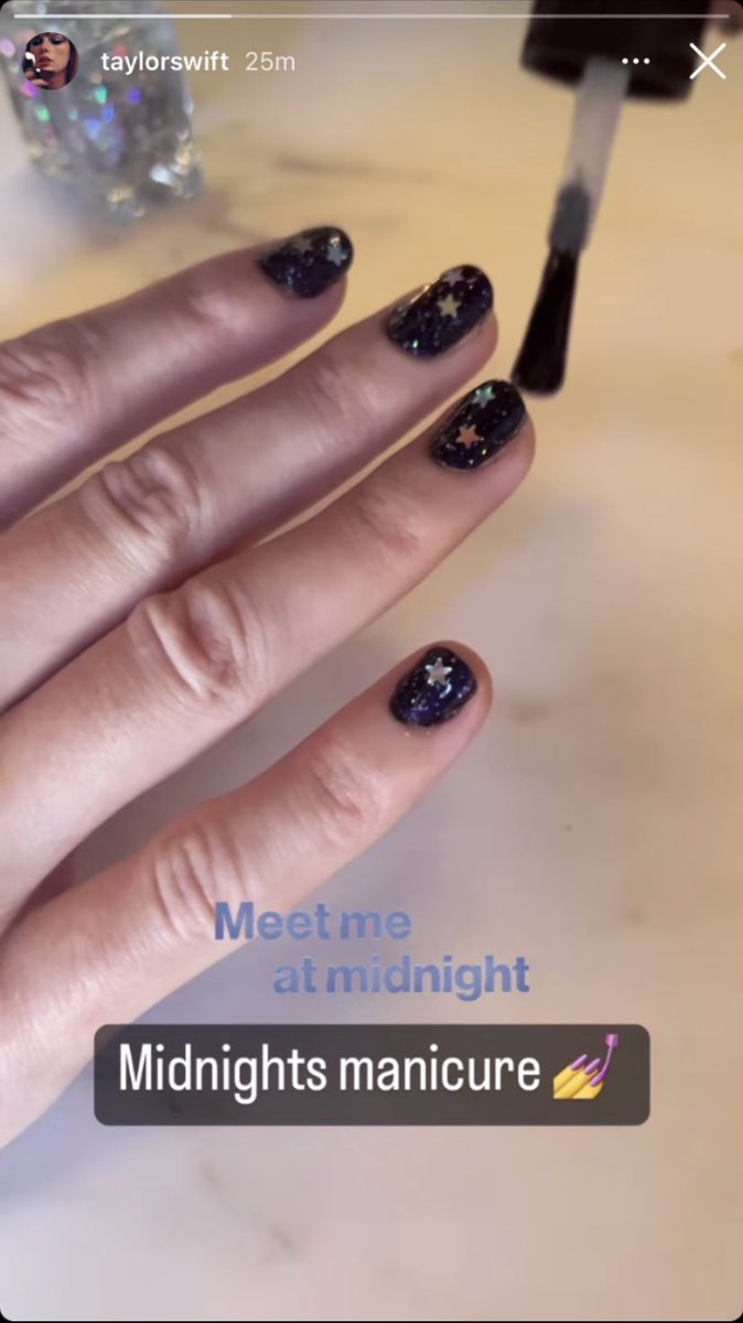 I saw <a href="/taylorswift13/">Taylor Swift</a> wearing sparkly blue nails with holographic star glitter, so I wore sparkly blue nails with holographic star glitter. ⭐️🕛🌃 Midnights is here!!! 💙

#TSmidnighTS #Midnights #taylurking <a href="/taylornation13/">Taylor Nation</a>