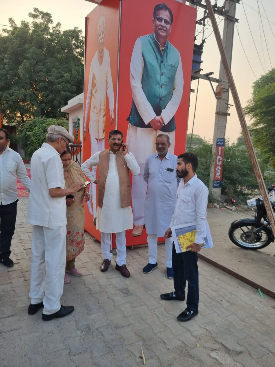 KRISHANKBEDI's tweet photo. #आदमपुर_उपचुनाव में @BJP4Haryana के उम्मीदवार @bbhavyabishnoi के पक्ष में समर्थन की अपील की और चुनाव प्रबंधन के विषयों पर चर्चा की।
#भव्य_आदमपुर https://t.co/WxLCMCiPNo