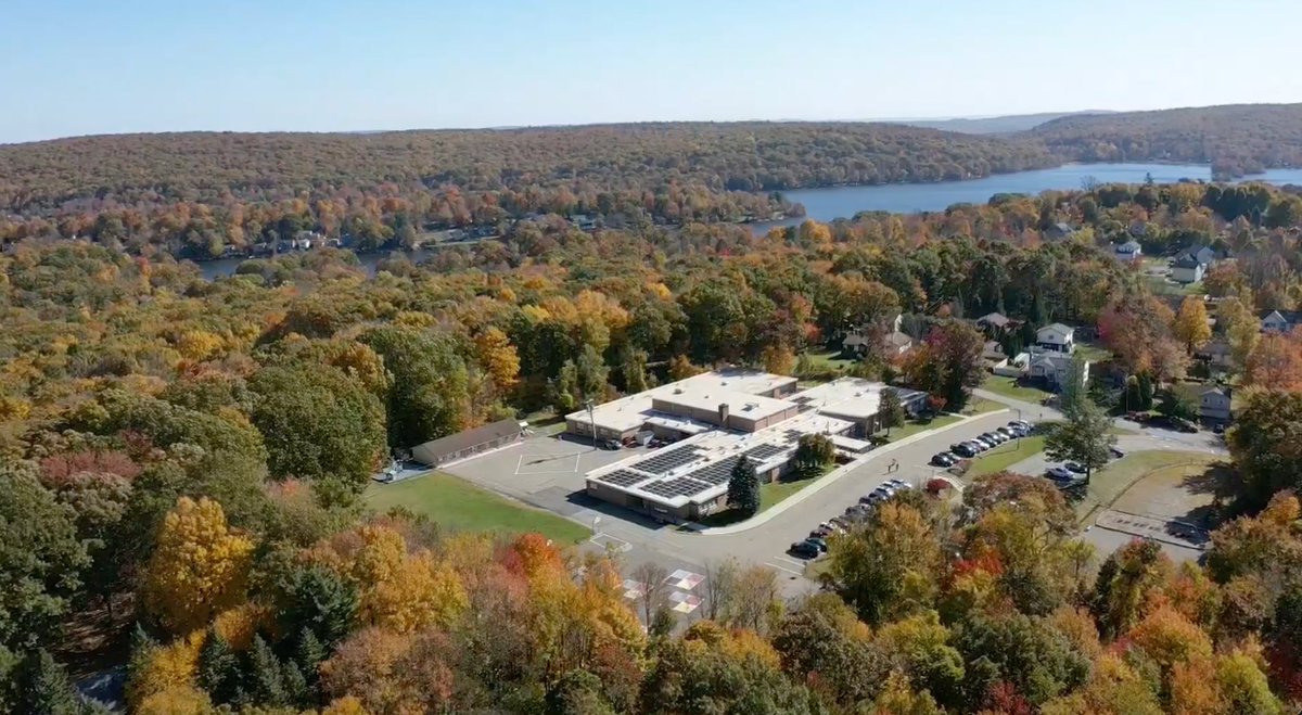 Stunning view of UGL via drone. Shout out to <a href="/joejordan8/">Joe Jordan</a> ! 
<a href="/uglpta/">UGLPTA</a> <a href="/UGLkindkids/">UGL’s Kind Kids</a>