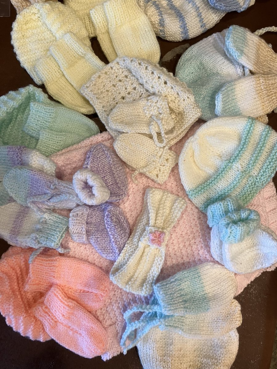 MY FRIDAY FEEL GOOD 😊 ‘Knitted with Llani love’ Lovely #babywear Thank you everyone🙏 These are going to … #BIrminghamChildrenHospital #SingletonSwansea. #RoyalDerby #Coventryneonatal #RoyalManchester #community #kindness #Llanidloes #smallretail #ActOfKindness #Woosnam