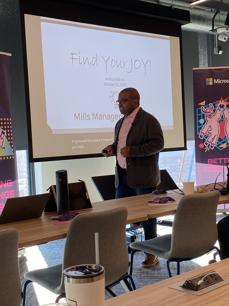 msfordfierce's tweet photo. So excited to hear @ArthurMillerFDN speak about finding our joy and our why. @FCSVanguard @fultonitdept #GaMIE #MIEE @MicrosoftEDU https://t.co/eQGqmz4mdX