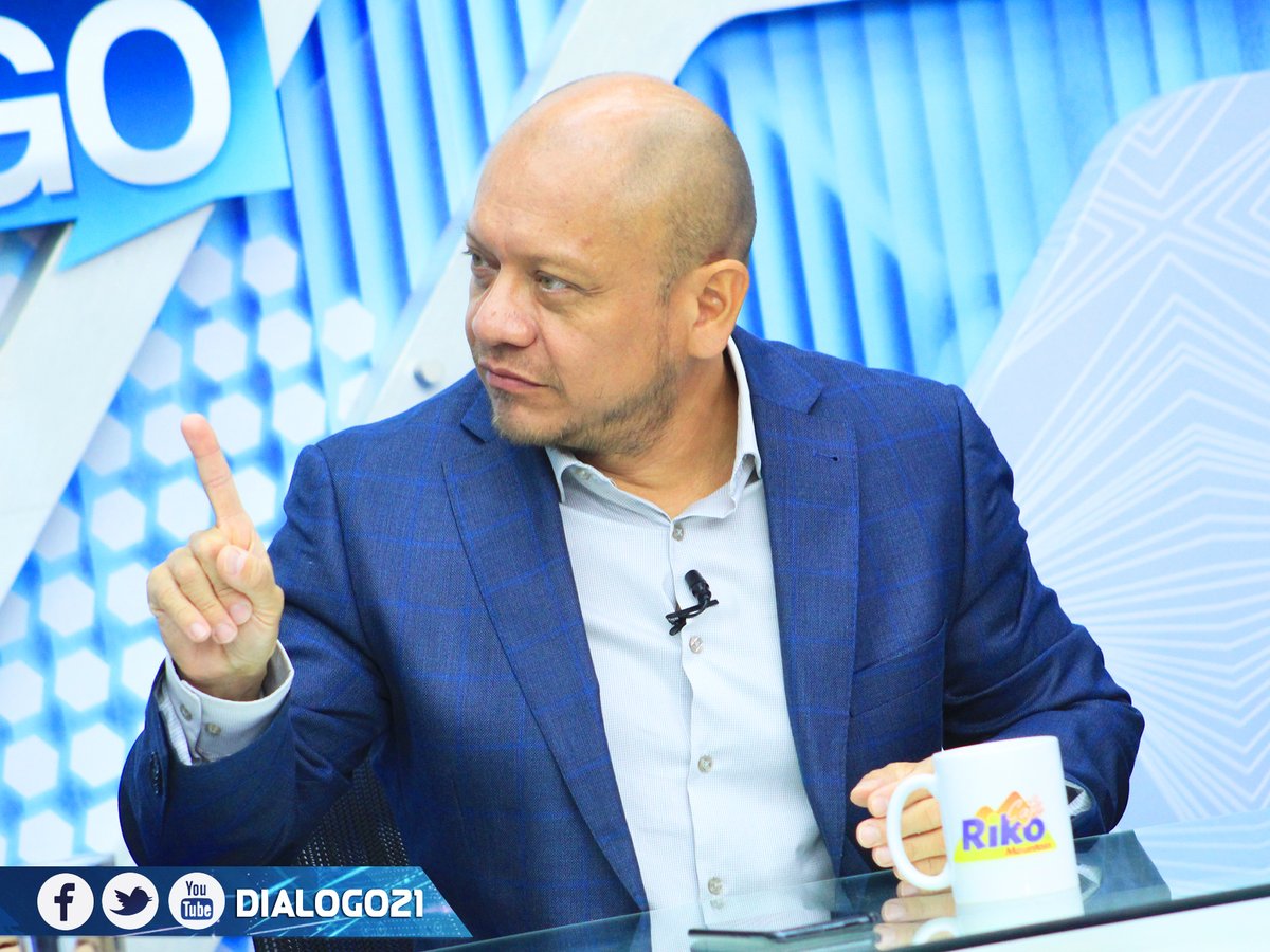 TelenoticiasGMV's tweet photo. #Diálogo21 | Marvin Aguilar: “Solo recordarle algo al TSE y si alguien está pensando en hacer fraude, las leyes federales estadounidenses establecen que si vas a usar territorio estadounidense para hacer fraudes electorales son perseguidos por la justicia de Estados Unidos”. https://t.co/eXOJhWqlbL