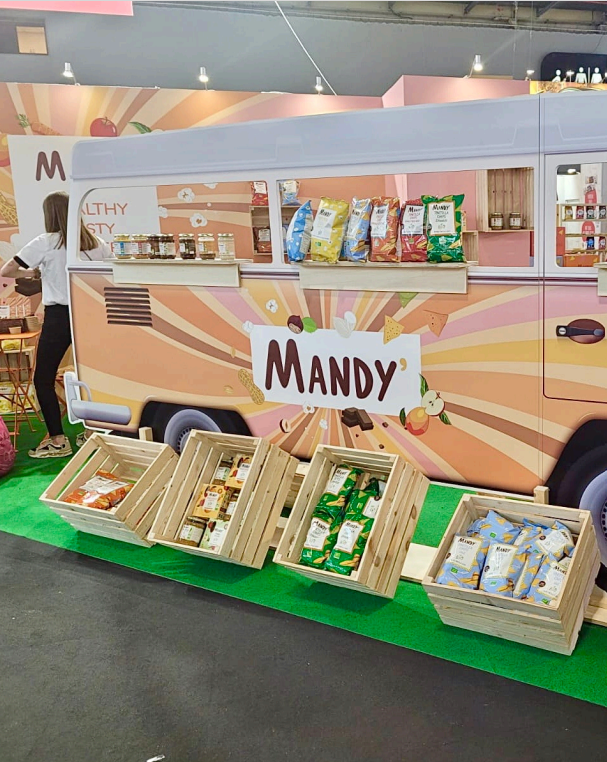 fleetever's tweet photo. Le @sial_paris , c’est déjà terminé…
Ce fut une expérience très enrichissante ! 

➡️ Voici une review gourmande de nos stands préférés…

#SIALparis #SIALtalks #food #agroalimentaire #import #export #transitairedigital #freightforwarder #transit #paris https://t.co/82UZJzoZ1u