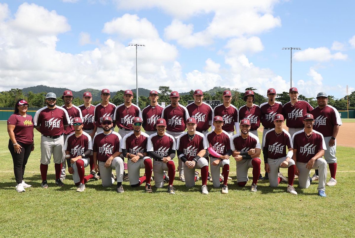 DeportesUprh's tweet photo. 📸: Disfrute de las imágenes capturadas en el partidos de los #BúhosBéisbol que lograron la quinta victoria a la #UPRC en #LAIBéisbol. 🙌🦉
#YoSoyBúho
(Fotos: Alejandro Guzmán) https://t.co/EZLLM2GxgS
