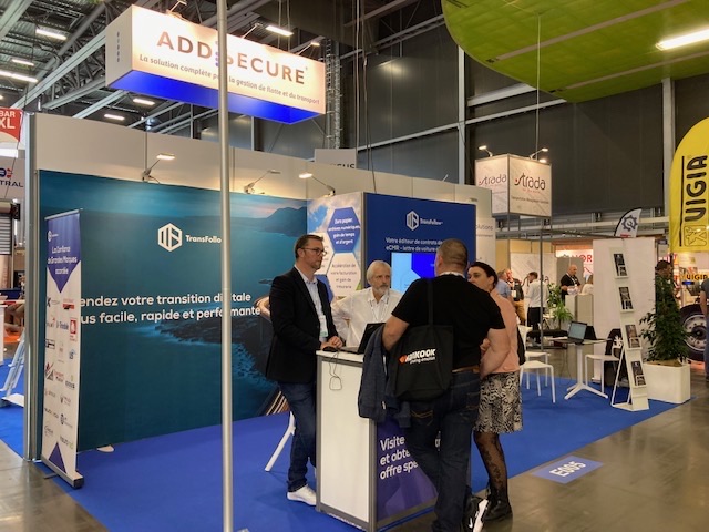 TransFollow_Int tweet media