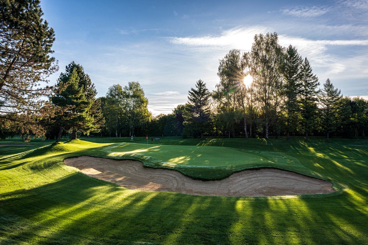 goodsundayz's tweet photo. A small foretaste of a golf course in Bavaria that has more than thrilled me. Golfclub Bad Wörishofen overwhelming and a real must for every golfer otherwise you can hardly describe it. More pictures and impressions will follow shortly.
#golfinbayern #goodsundays #golf #golfer https://t.co/Q7ygDyOZRp