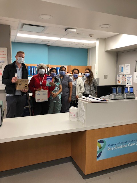 THP_hospital's tweet photo. Join us in recognizing our Infection Prevention & Control (IPAC) team!
Their relentless dedication to preventing the spread of disease & infection in our hospitals keeps us all safe. In celebration of #IPACweek, the team handed out bottles of hand sanitizer & disinfectant wipes. https://t.co/hZtFRSa7Px
