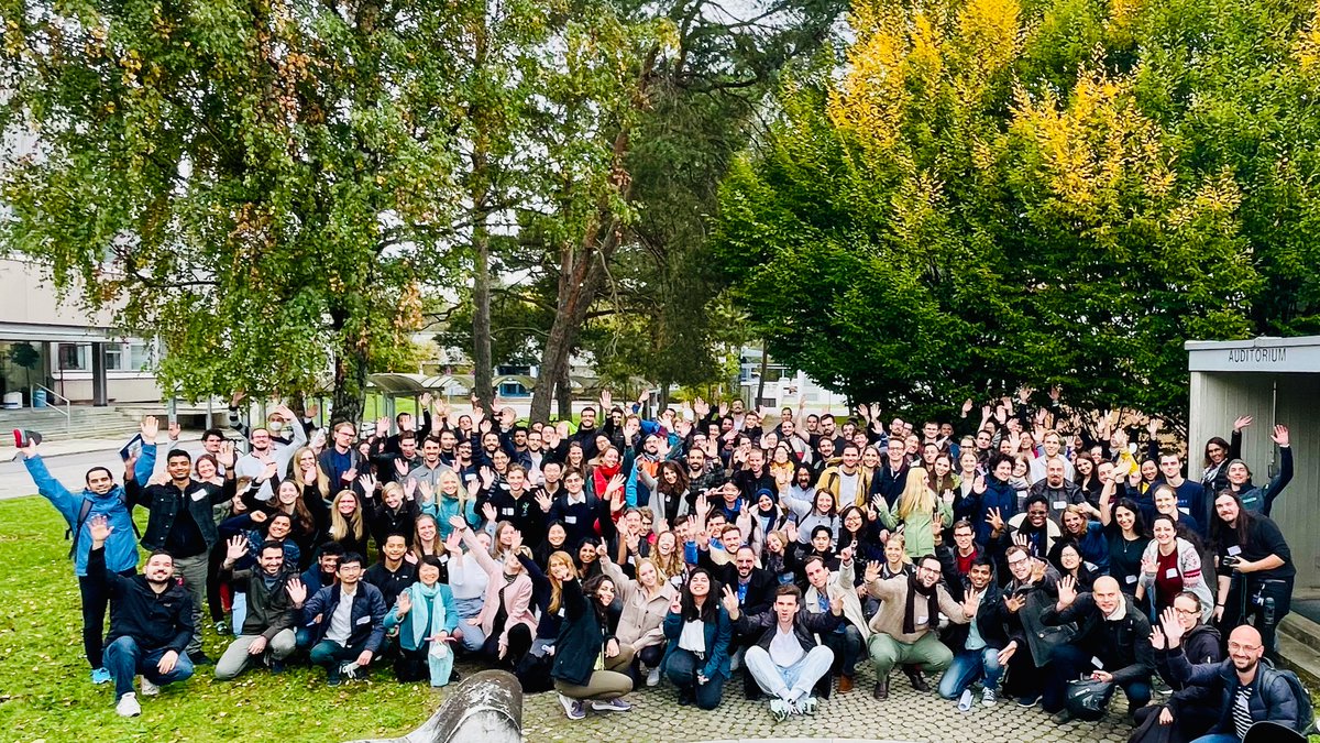 Lots of fruitful discussions, presentations and socializing at our amazing <a href="/CompHealthMuc/">Computational Health Center</a> retreat 2022 - what a crowd! 🤩