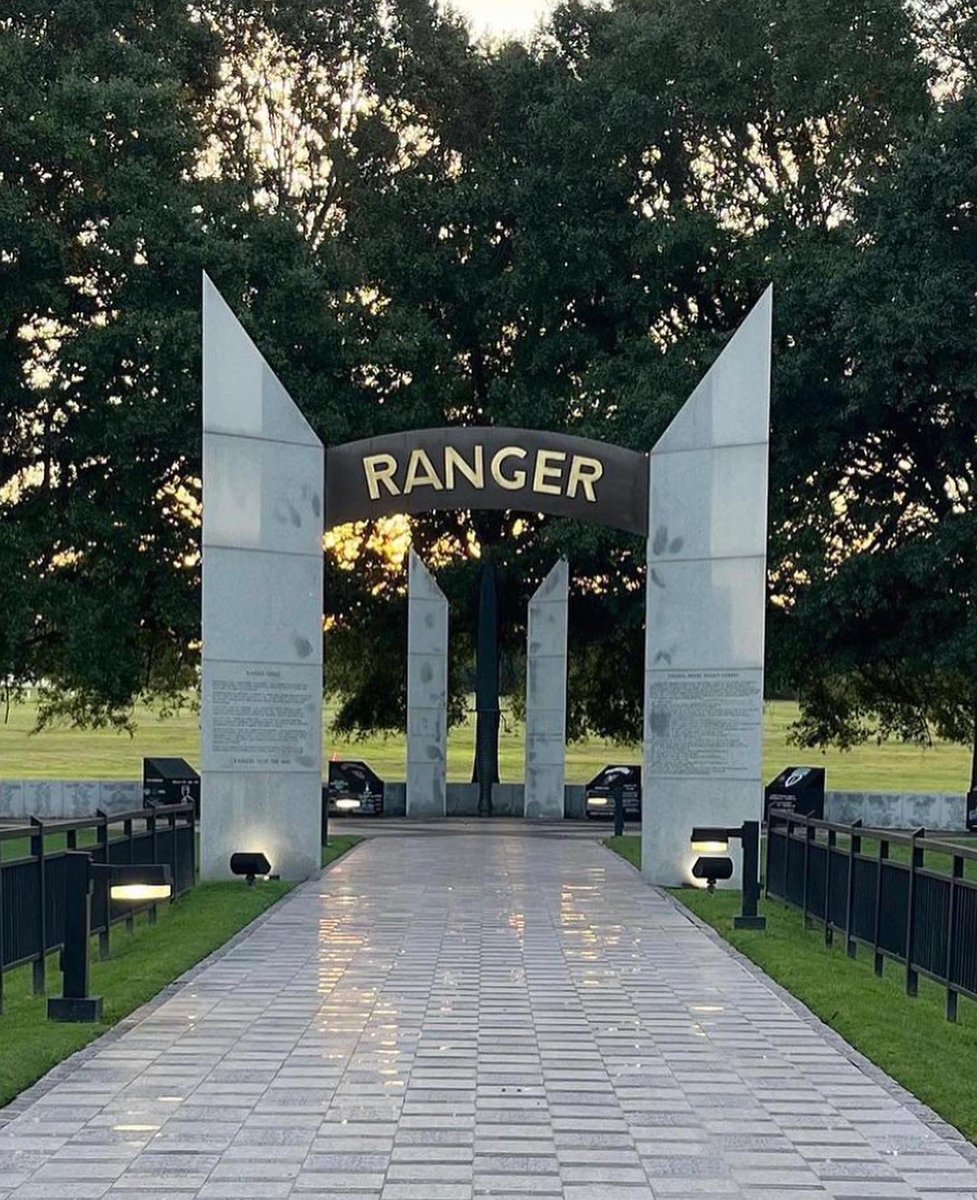 op_hawkeye's tweet photo. 10.21.2021 ~ We remember our mission teammate MAJ (Ret) Thomas Greer, who passed away on this day in 2016 ๐บ๐ธ
#OpHawkeyeRemembers #RangerTom #ThomasGreer #DaltonFury #1SFOD #75thRangerRegiment #LegionofMerit #BronzeStar #RLTW #SuaSponte
#RangerHoF
๐ https://t.co/j18tLs1F6d https://t.co/HzfCVEz0I0