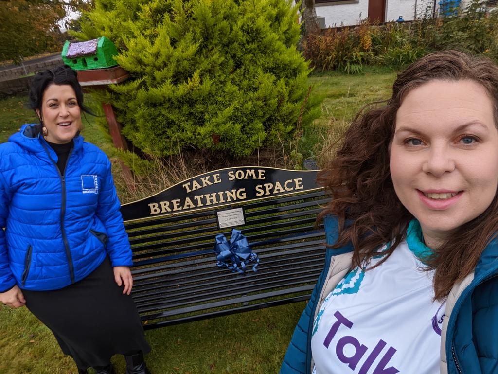 Great to be in Golspie today at the launch of Breathing Space's 50th bench to celebrate 50 years of @suppinmindscot #youmatterwecare #unitedtopreventsuicide