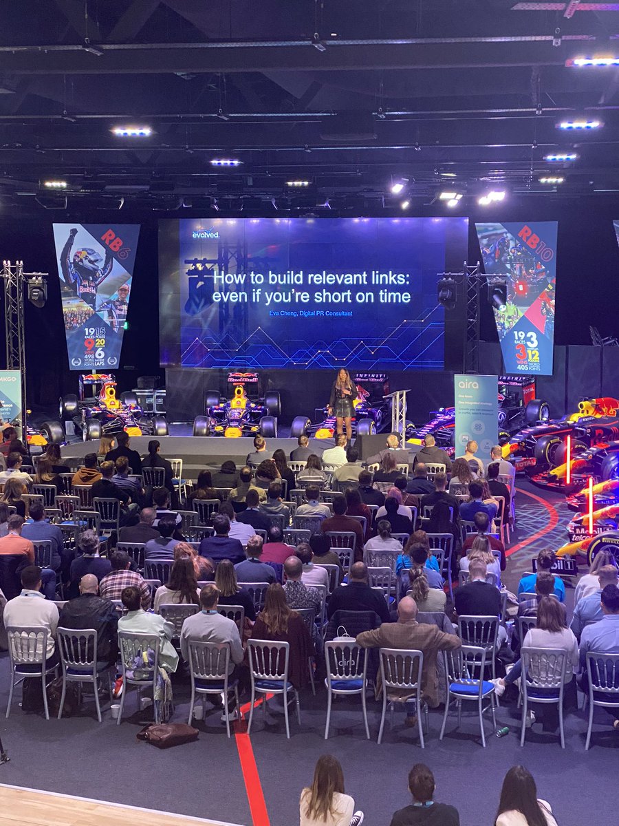 The lovely <a href="/EvaChengPR/">Eva Cheng | 鄭綺雯</a> takes to the #MKGO stage to push the importance of relevancy over virality in digitalPR 🤩🤩🤩