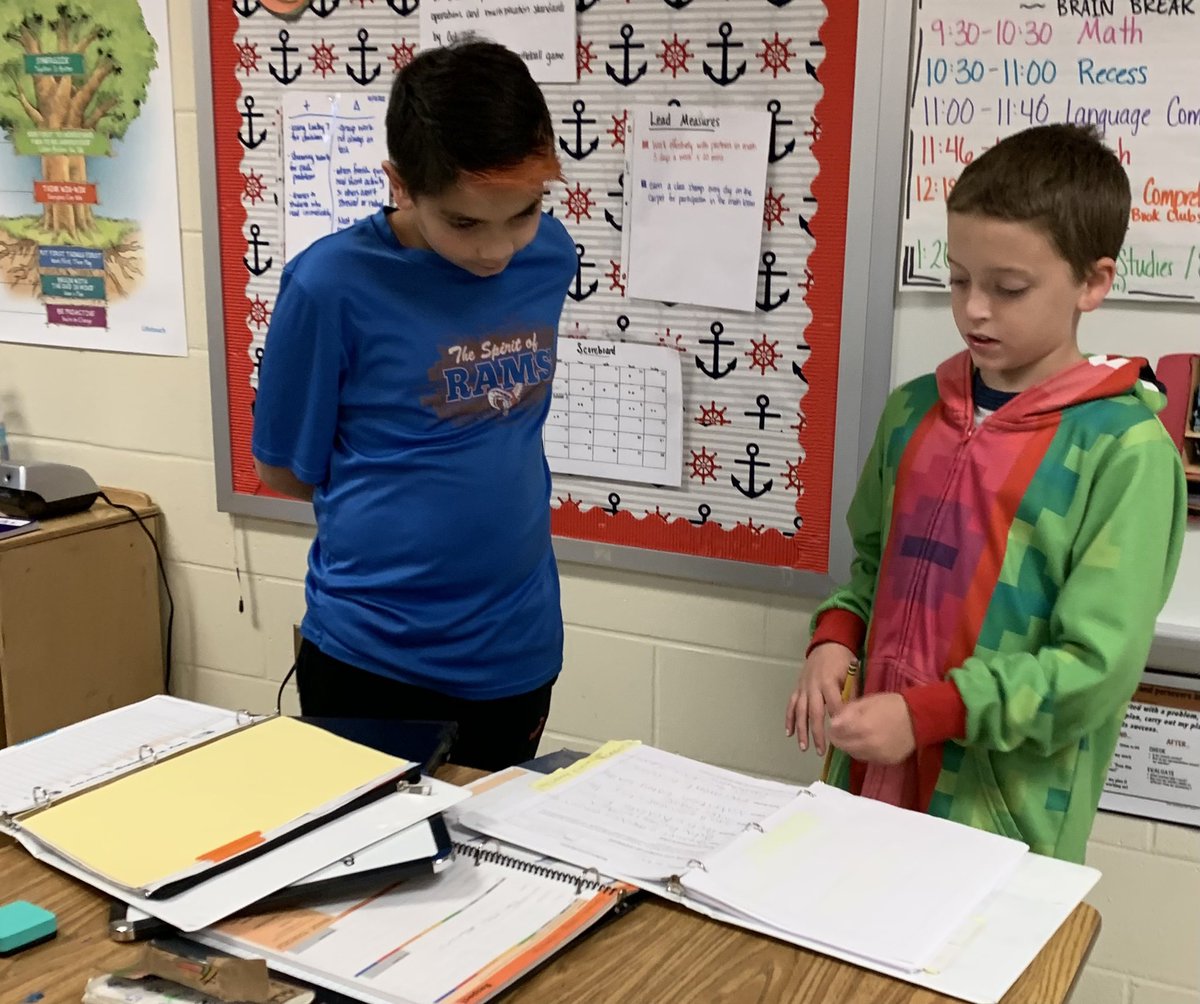 Ss met with Accountability Partner 4th gr class to share Leadership Notebooks &amp; celebrate progress. <a href="/SandyRidgeESNC/">Sandy Ridge Elementary School</a> #TeamUCPS #leaderinme