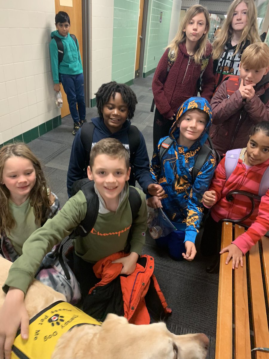 cthorius25's tweet photo. Daisy visited with North Hills! It was so great. https://t.co/3U6CbXbtm0
