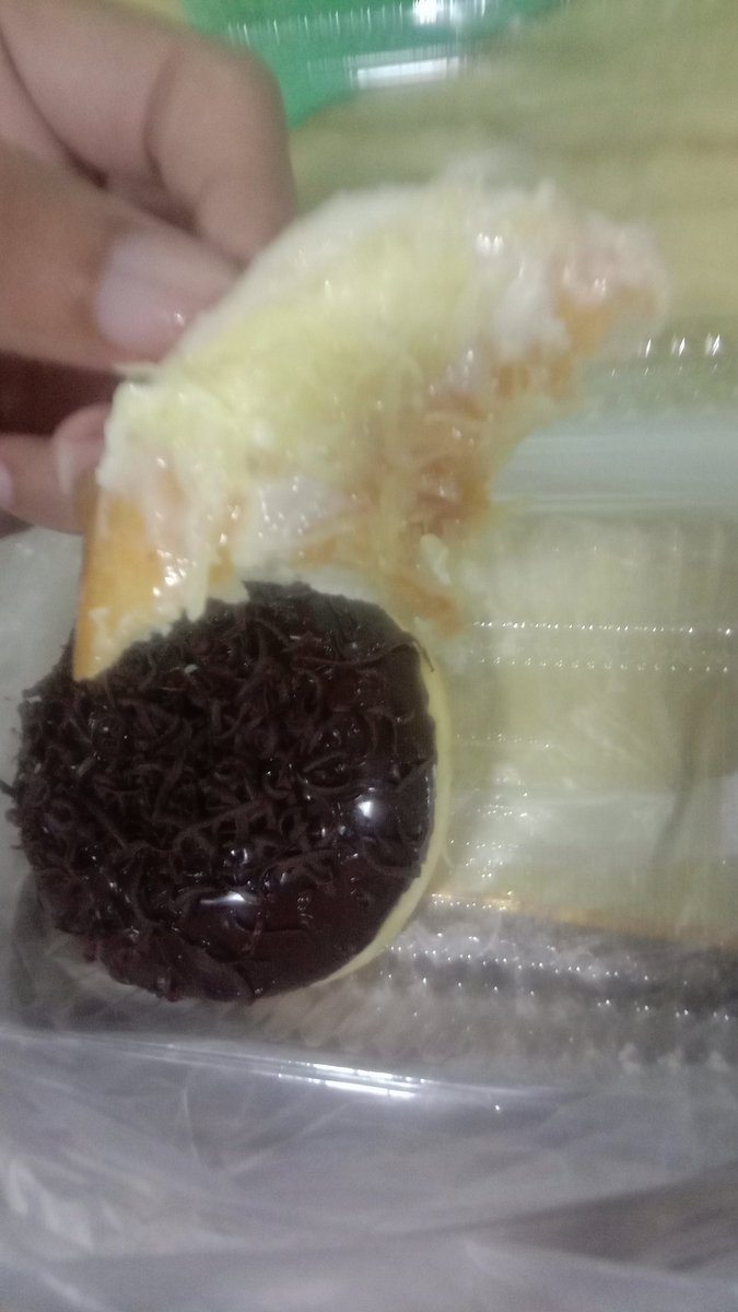 Azone1190's tweet photo. Misi mgemukkan diri. 🍩🍩🍩 https://t.co/ZRAgi7jMRM