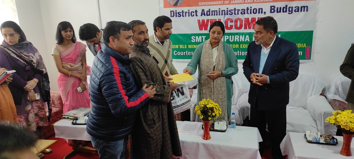 Assistant Labour Commissioner, Budgam tweet media