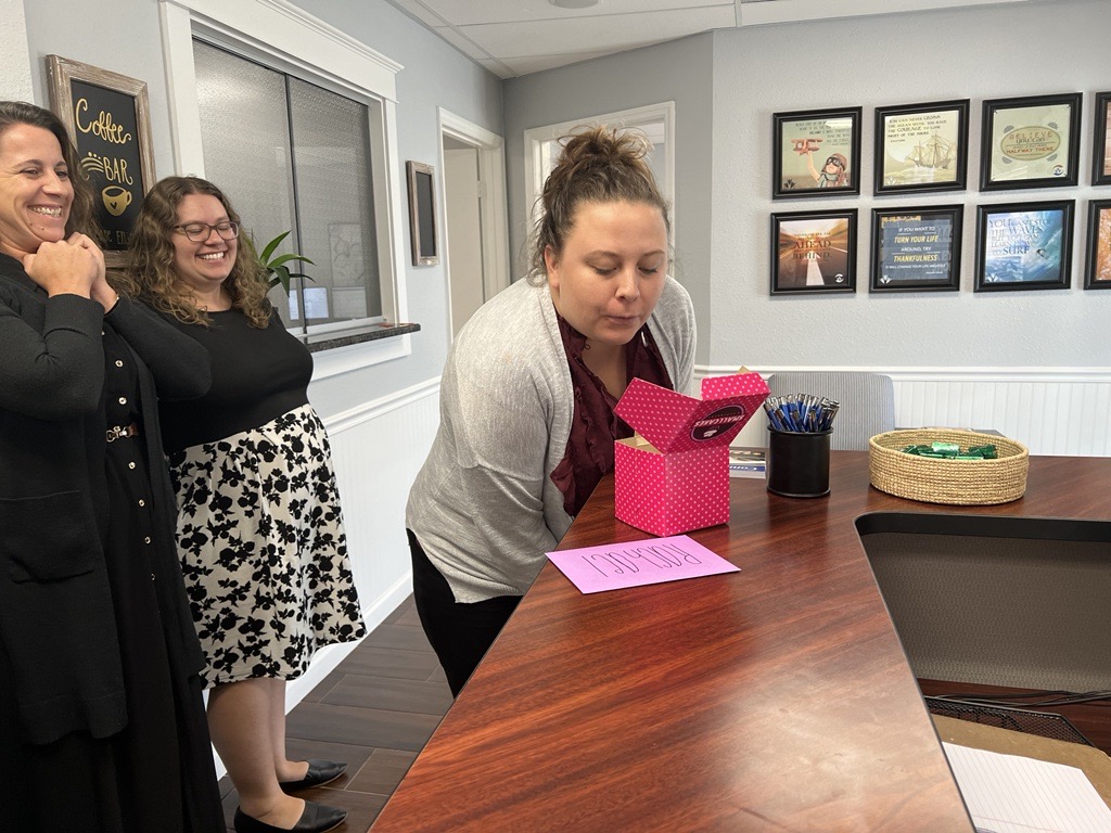 Help us wish a happy birthday to Rachael, one of our account managers! 🎂 We hope you have a fantastic weekend of celebrating, Rachael! 🤗🎉