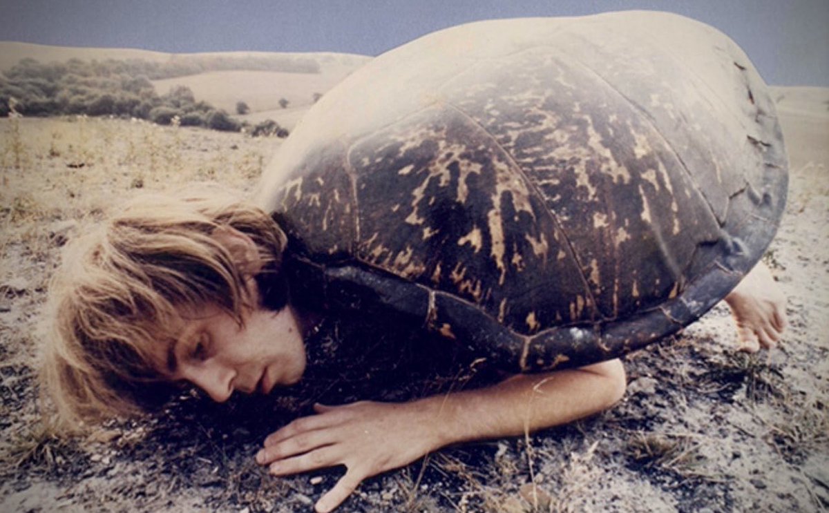 Happy Birthday to the great ⁦<a href="/JulianHCope/">Julian Cope</a>⁩! And Happy Fried Day to you all!