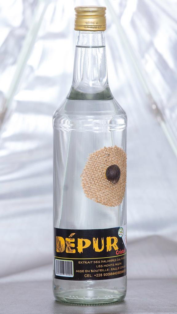ConsoLocaleTogo's tweet photo. Les liqueurs de la marque #DEPUR👇 

📌le DéPur Cristal: Sodabi provenant du vin de palmes extrait des palmiers cultivés à Agou;
📌le DéPur Fruité: Whisky togolais obtenu par macération des agrumes locaux dans le DéPur Cristal;
📌le DéPur Digestif, facilite la digestion... https://t.co/9oua75UFzK