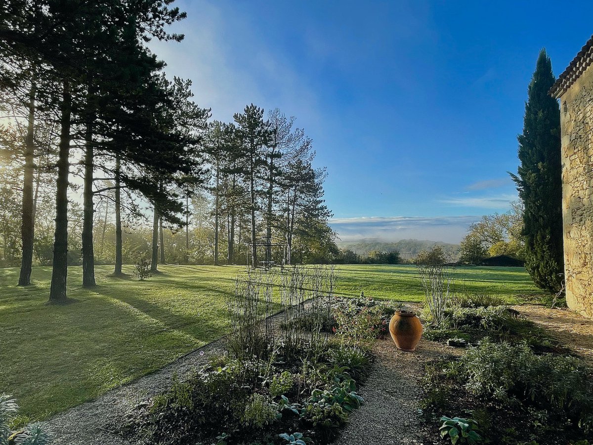 movementbloguk's tweet photo. Do you need a break? Take it with us! 

#GYROKINESIS® Wellness Retreat
2nd - 6th November
Gers, Southern France

Nearest Airport: Toulouse
2 rooms left!

https://t.co/O7NSh8WJAQ via @tripaneer 

#gyrokineis #wellness #retreat #cookingclass #massage #longwalk #relaxation https://t.co/epQNT8Pi4R
