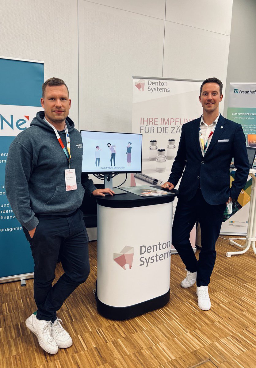 Gestern waren unsere Gründer Marius und Dennis auf der @PotsdamScience Park Conference 2022 und haben unser Backup für die Zähne 🦷 präsentiert.

Vielen Dank an Agnes von Matuschka + Team für die Organisation und das tolle Event.

 #event #zahngesundheit #zahnmedizin #potsdam