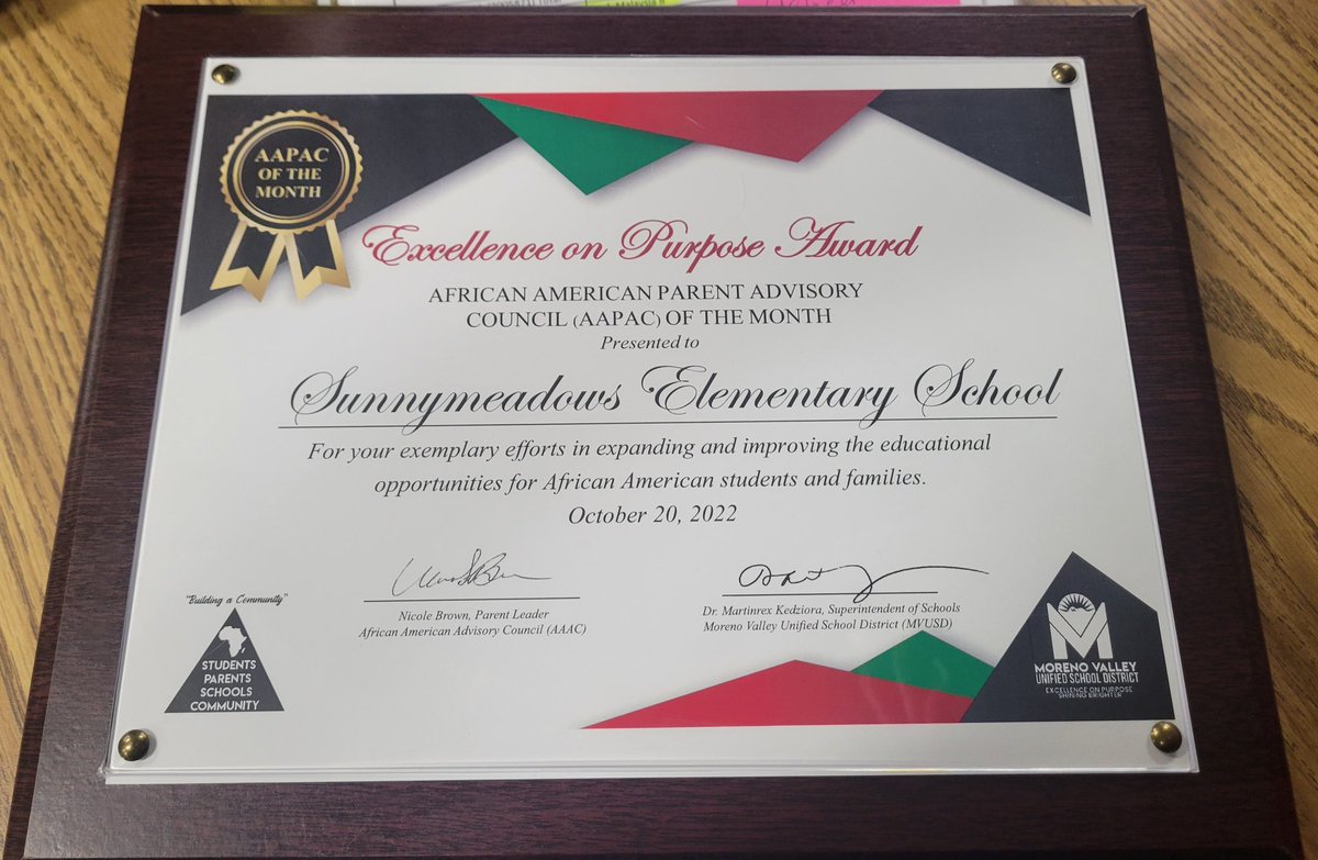 It takes a Team❤️💚🖤! Let's go Seahawks 🎉🎊❤️🎊🎉🎊