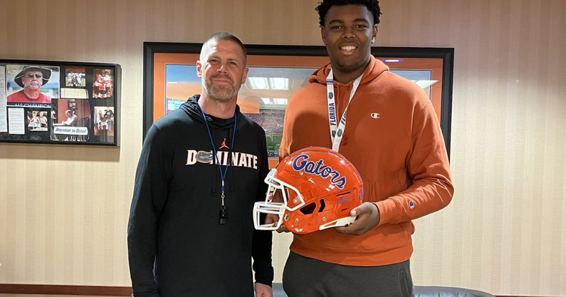 #UF assistant will be in Louisiana today to see a 4-star offensive line target. The #Gators currently hold the advantage in his recruitment. STORY: on3.com/teams/florida-…