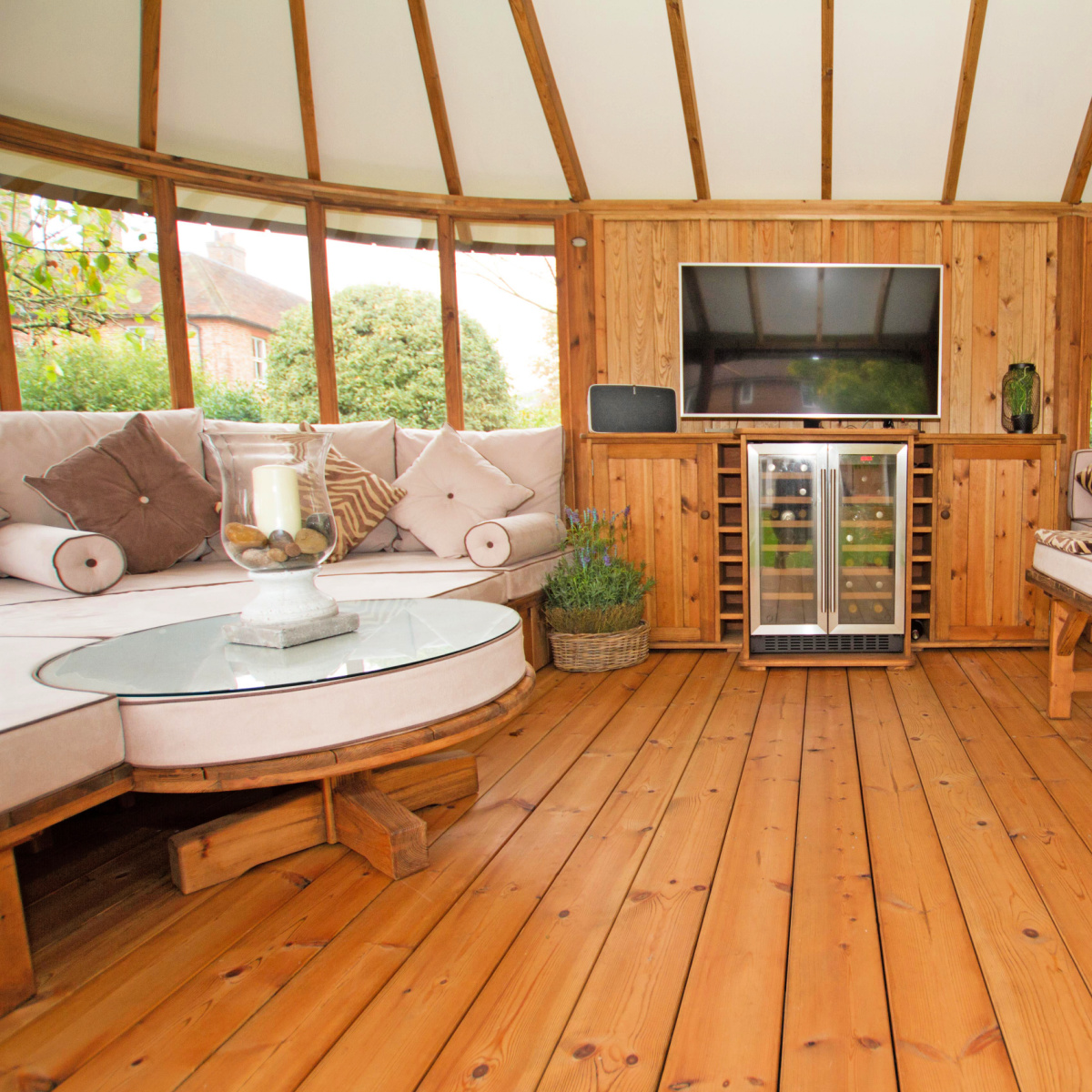 BreezeHouseUK's tweet photo. We're pleased to share with you that our Owner's Club winter sale is back!

Save on accessories like heaters, furniture and canvas panels. 

Shop the range here ➡️ https://t.co/CrTdeBiMgN https://t.co/1icibpYyjs
