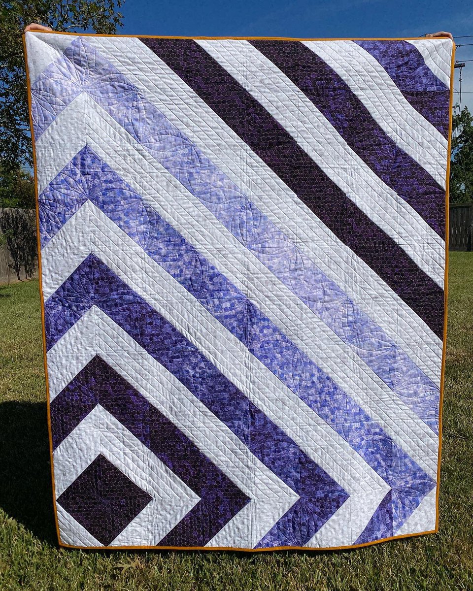 earkison08's tweet photo. The Lily Garden Quilt Raffle benefitting the @alphasar 2022 Fall Canine Seminar is officially open!! 🙌🏻 Link: ⬇️
🪡
1 ticket - $10
6 tickets - $50
🪡
https://t.co/GkKgrSGuf9
🪡
#AlphaCon22 #Alphasar #betterworldraffle #ErinsQuilting https://t.co/WdxbzyULdA