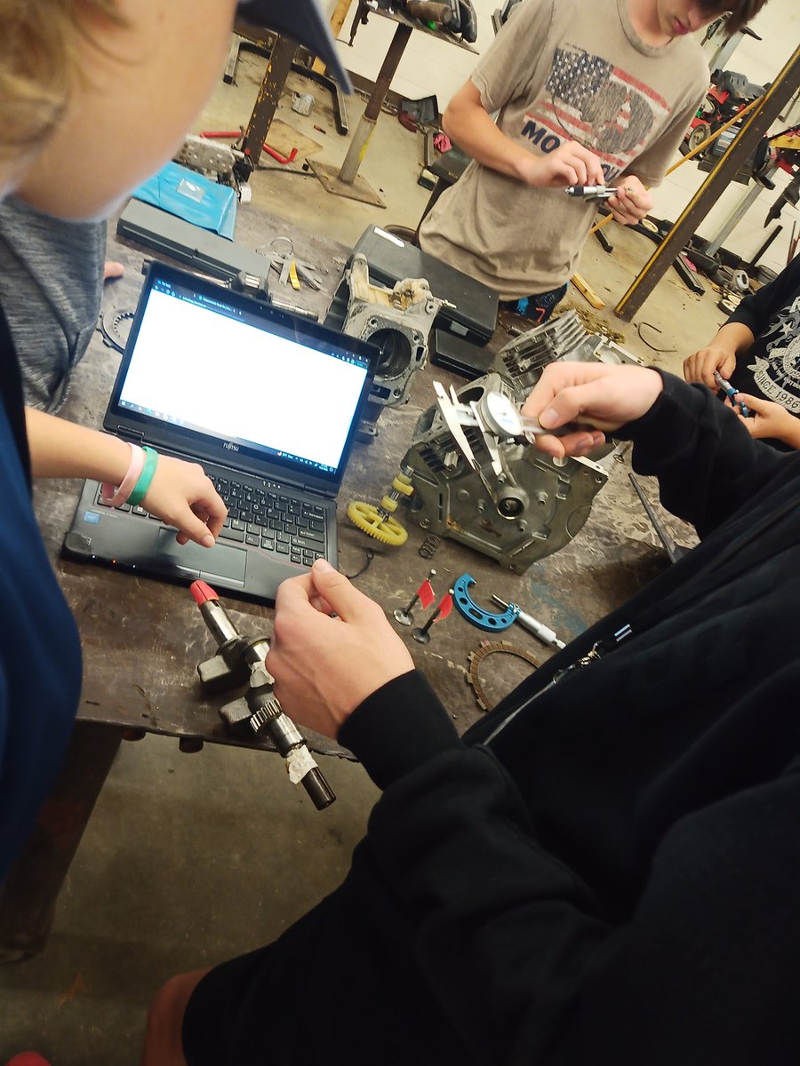 k_gaas's tweet photo. First year Small Engine students using their skills learned using micrometers and calipers for measuring engine components.
#WeAreKleinCTE https://t.co/fyknP4qxWP