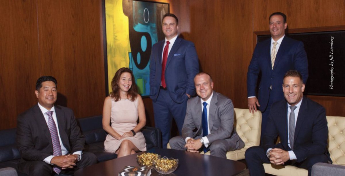 Borneman2Stella's tweet image. When we strive to become better than we are, everything around us becomes better too. #BusinessWoman #CFO #Banking