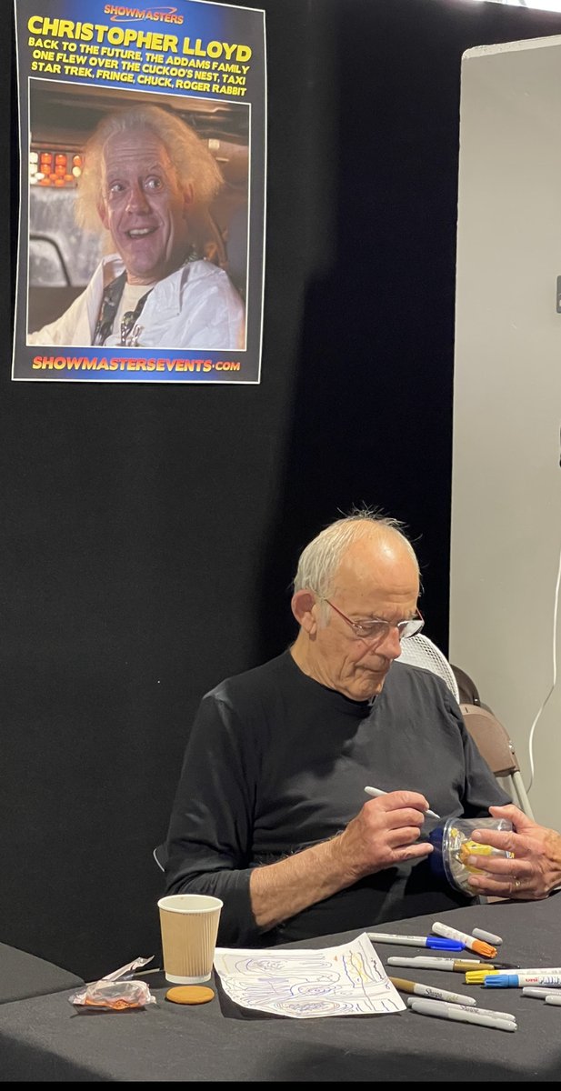 NumskullDesigns's tweet photo. “Christopher Lloyd - signing the TUBBZ of himself as Doc Brown!” https://t.co/nGrC3Rfdex